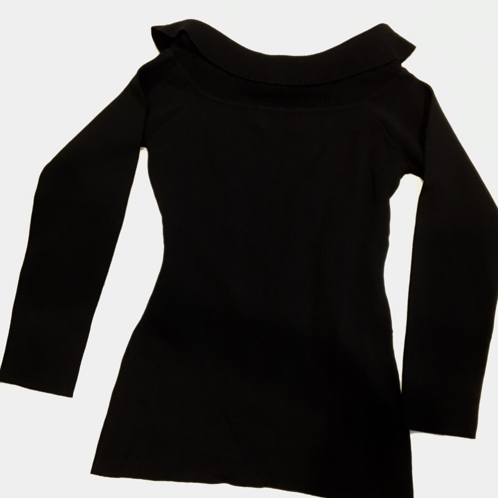 Black top shouder blouse